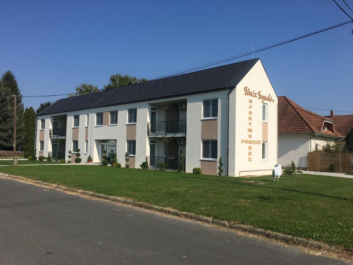 Fonix Apartman Lenti Exterior foto